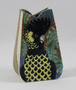 Barbra Swarbrick – Vase with Black Cockatoo design